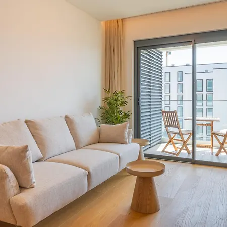 Flh Seaside At Acqua Residences